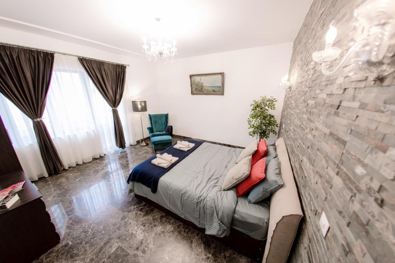 Luxury Down Town Apartment Bucureşti Ngoại thất bức ảnh