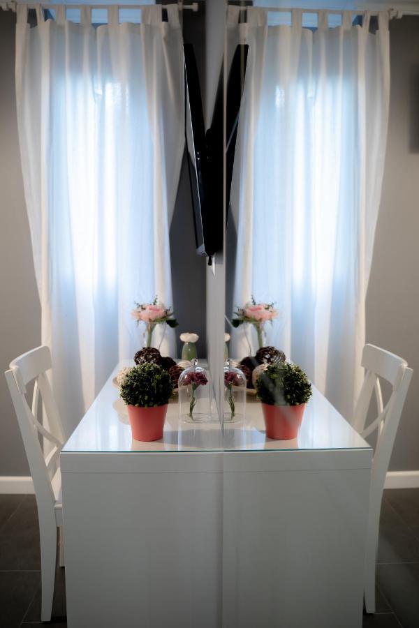 Luxury Down Town Apartment Bucureşti Ngoại thất bức ảnh