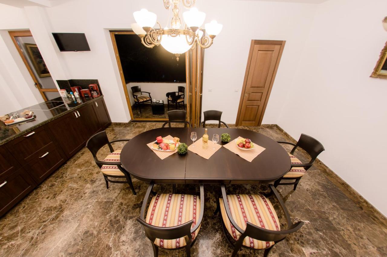 Luxury Down Town Apartment Bucureşti Ngoại thất bức ảnh